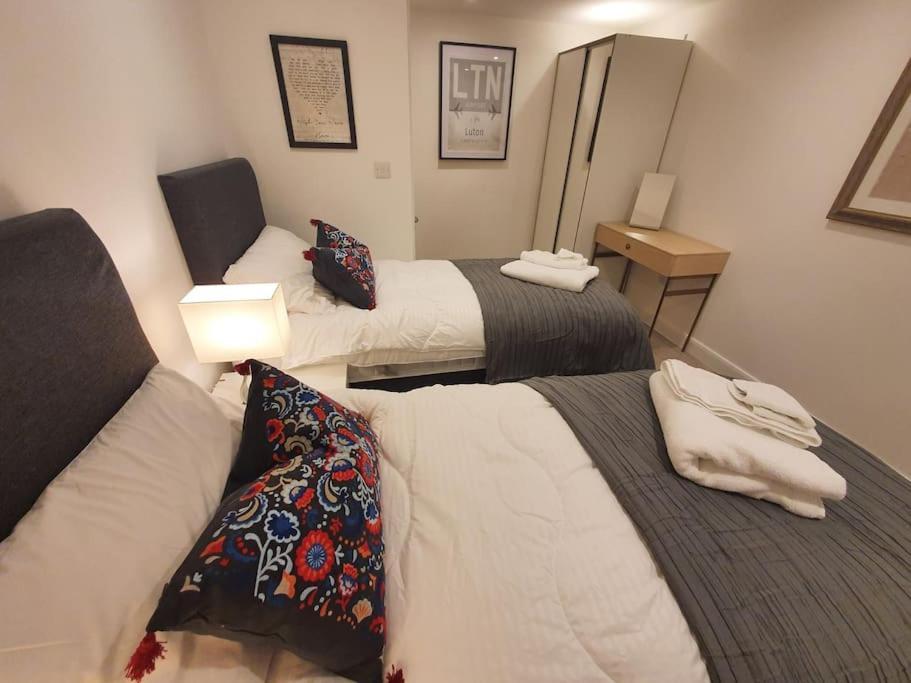 Luton Town Centre Executive Apartment Dış mekan fotoğraf